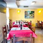 Hotel Restaurante Ainoa *