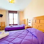 Ainoa Hotel *