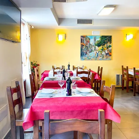 Hotel Restaurante Ainoa *